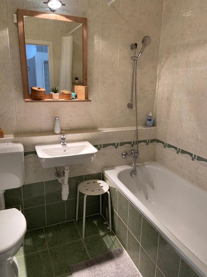 Gyoengy Apartman 쇼프론 외부 사진